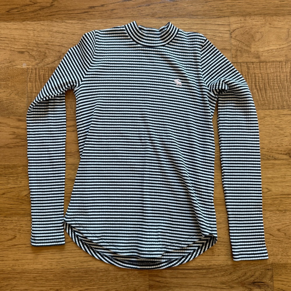Abercrombie Kids Black and White Striped  Long Sleeve Top